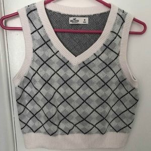 Blue and light grey argyle Hollister sweater vest